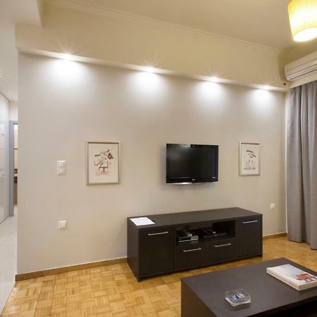 אתונה Apartment At Koukaki, 150M From The Metro מראה חיצוני תמונה